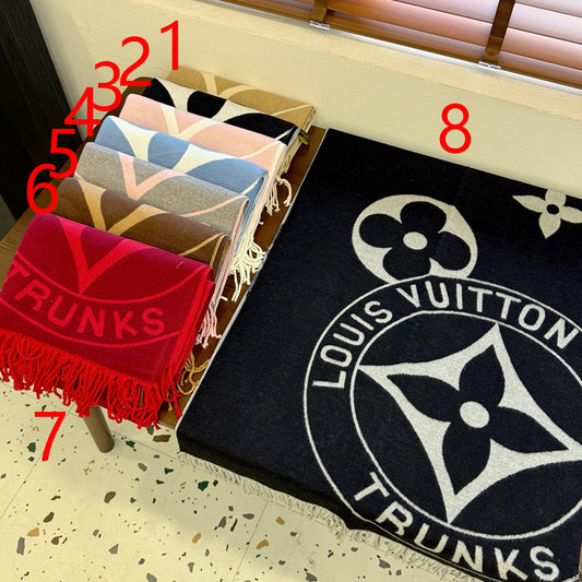 175RE3WDE Stylish Winter Scarves