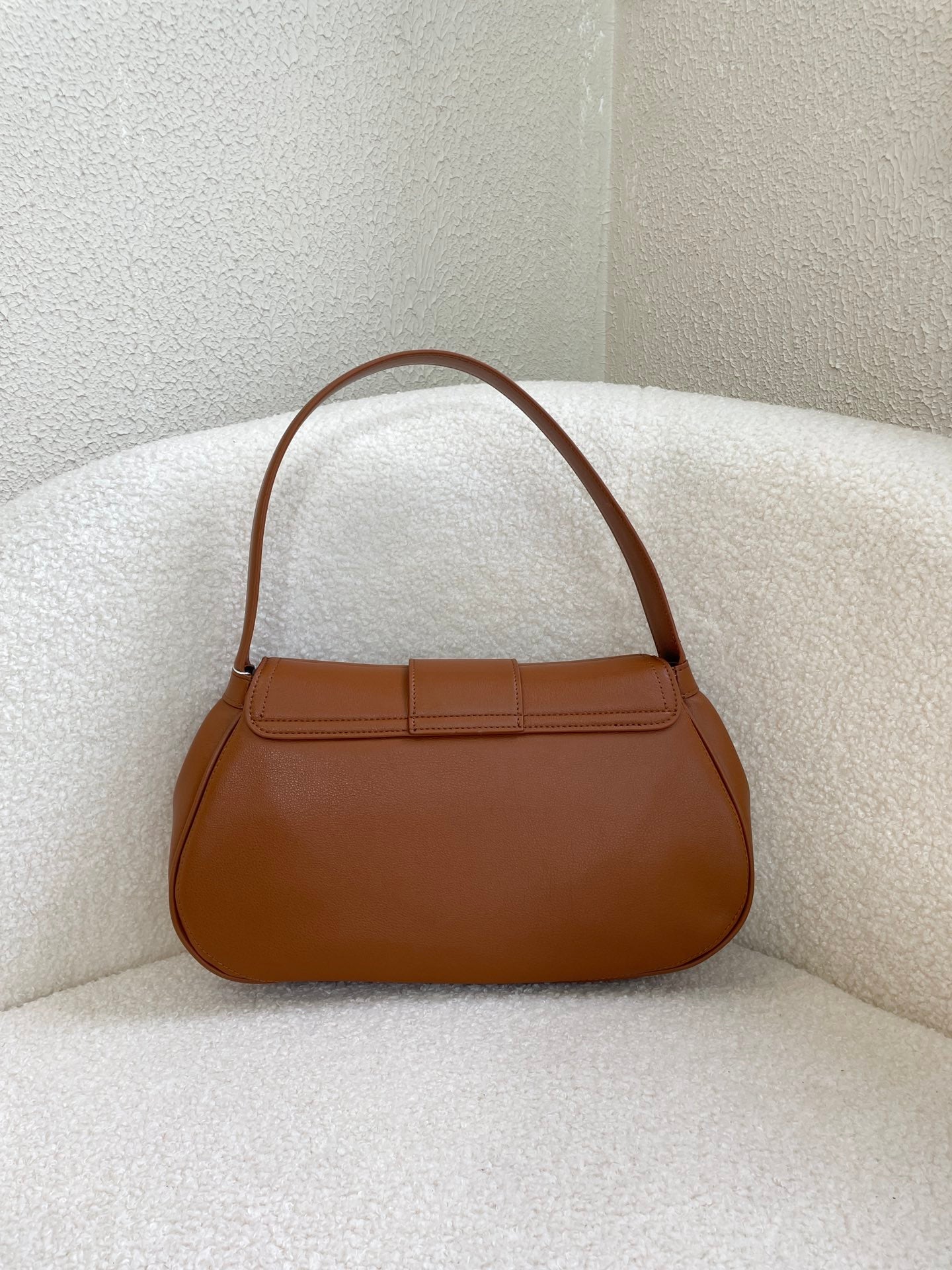 1XCL452BDE Stylish leather bag