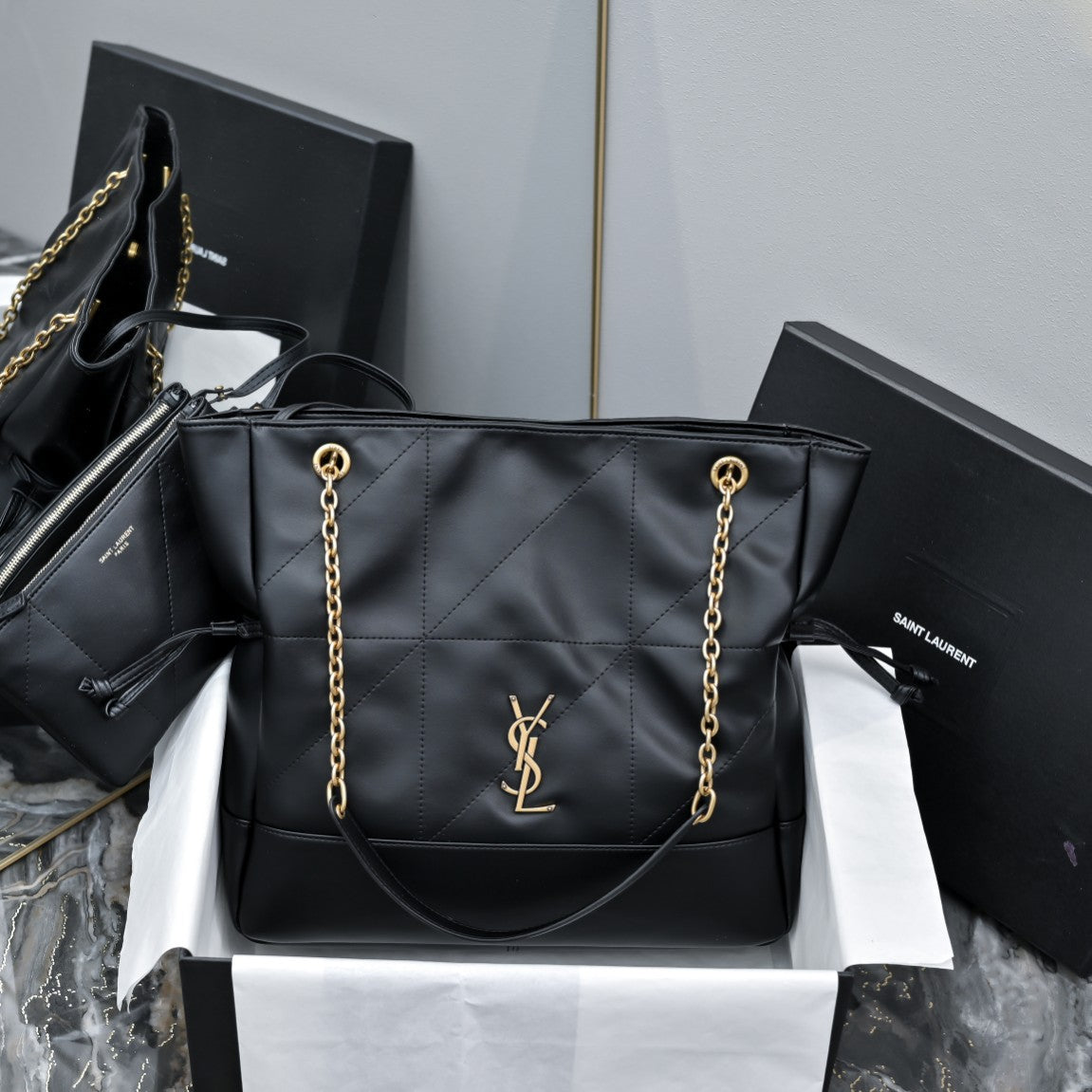 15RSL38BDE Stylish leather bag