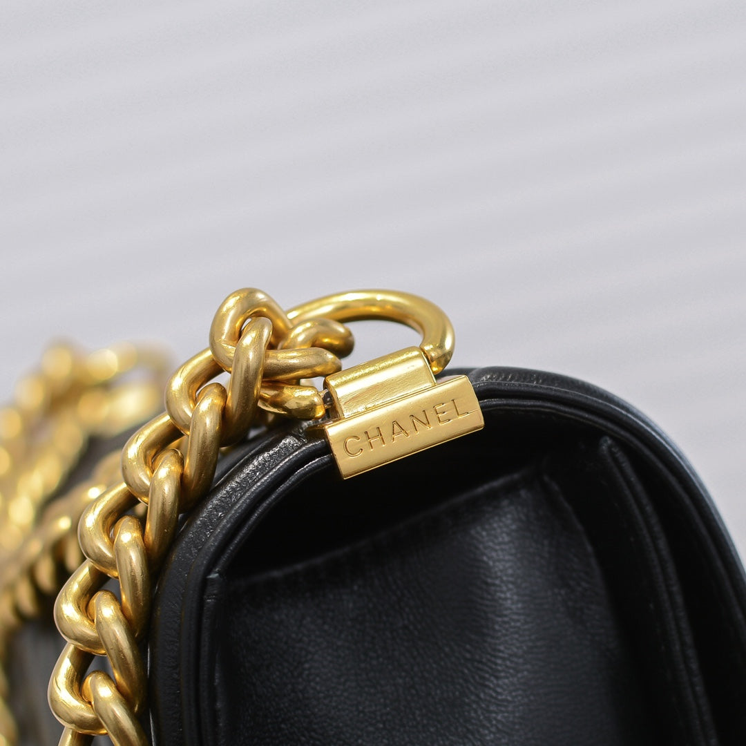 1XC413BDE Stylish leather bag