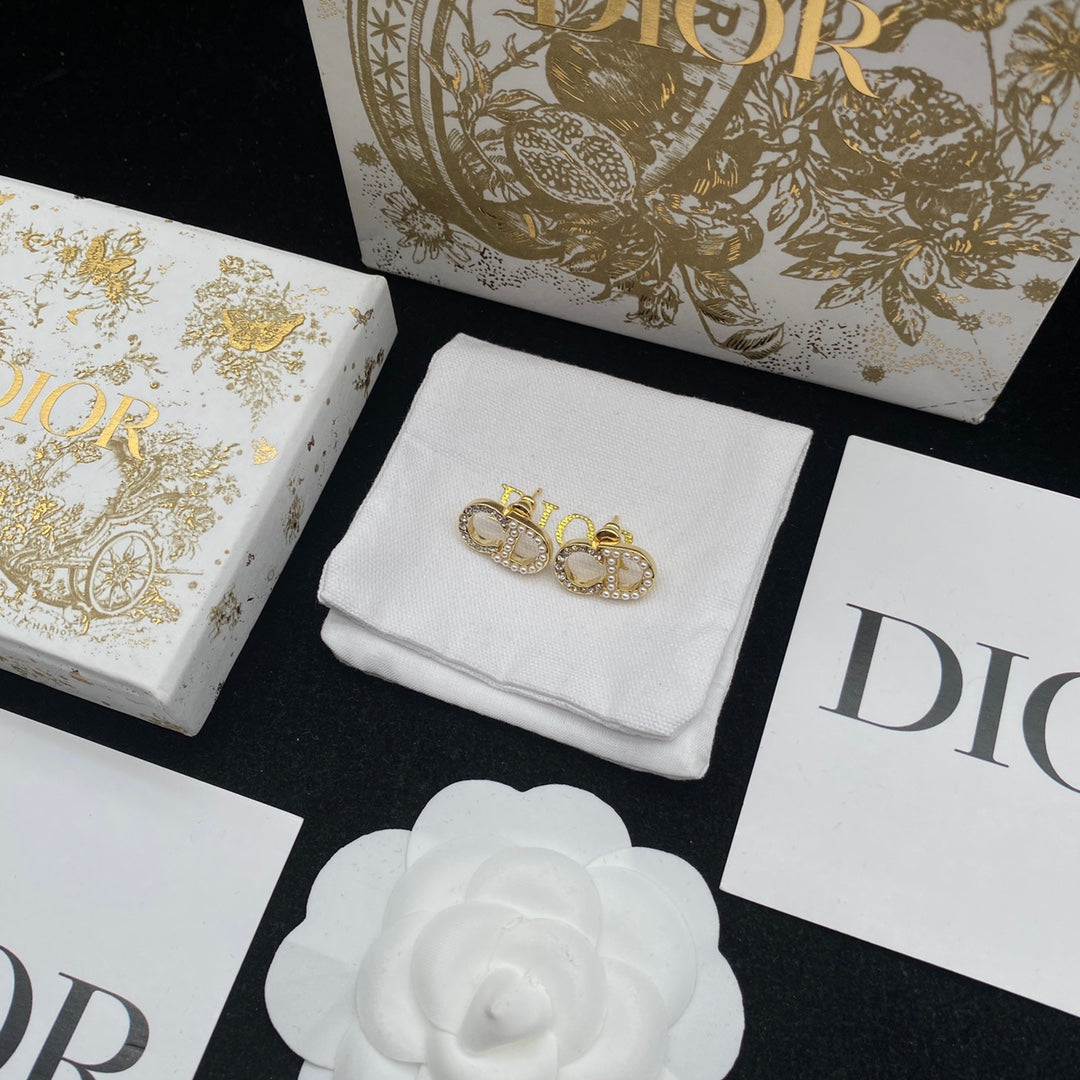 14D499XDE Stylish Rings Earrings Bracelets  Necklaces