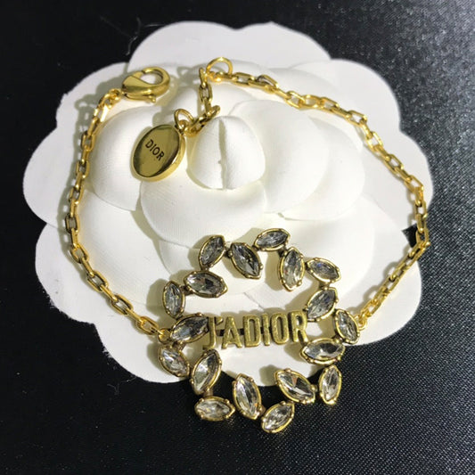 14D804KDE Stylish Bracelets