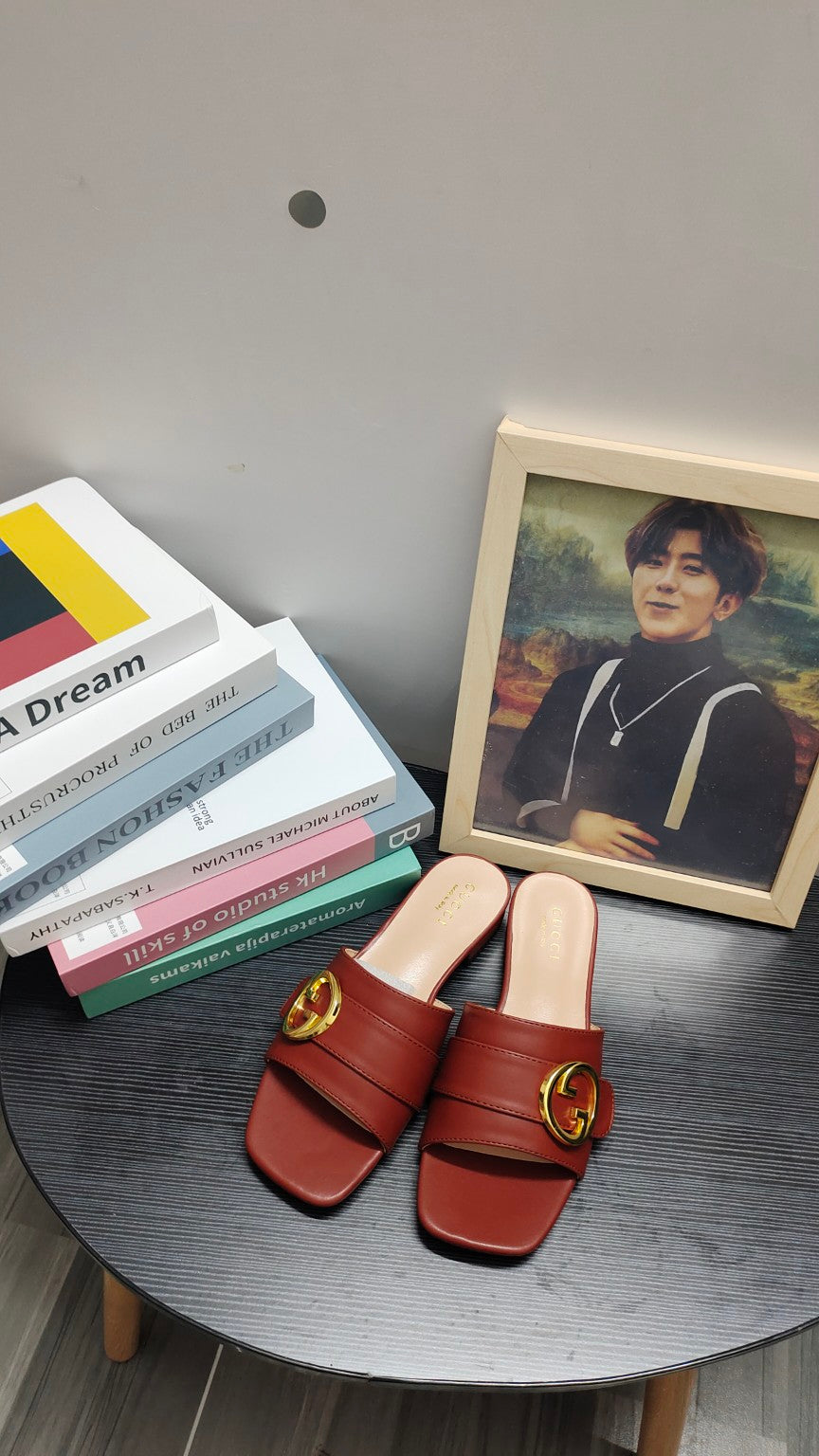 14B101ZDE Stylish Slippers