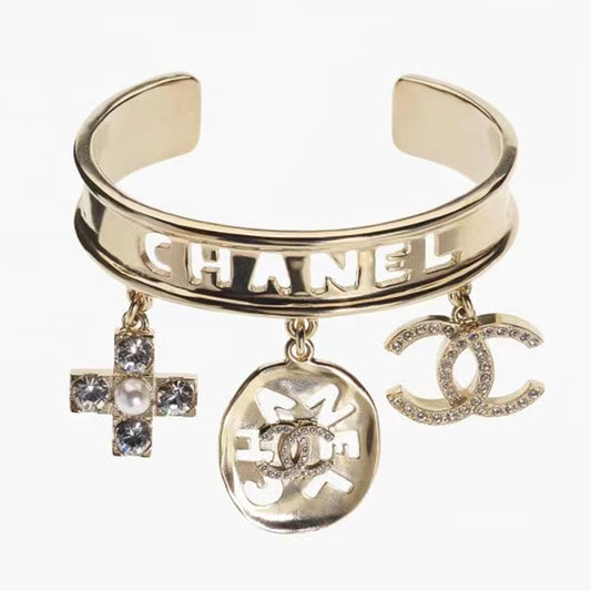 1NC195KDE Stylish bracelet