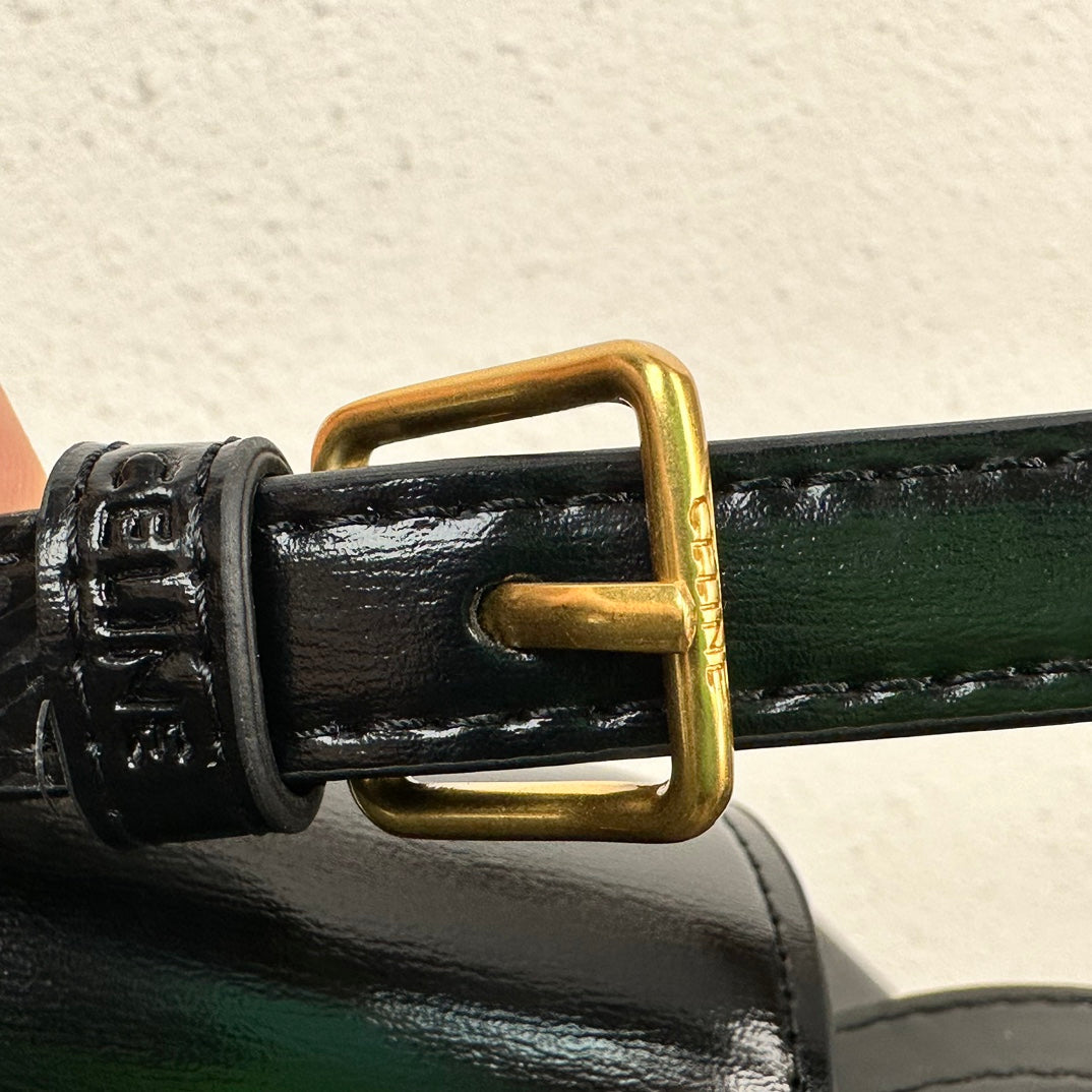 1XE271BDE Stylish leather bag 