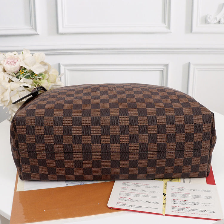 1E84BDE Stylish leather bag 