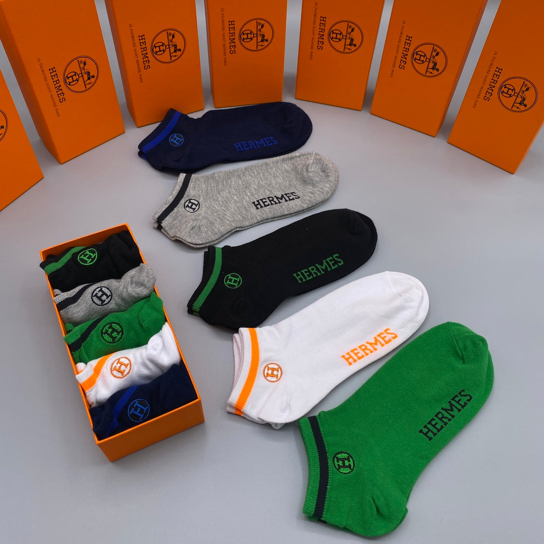 235QH52SDE Stylish socks(5 pairs )