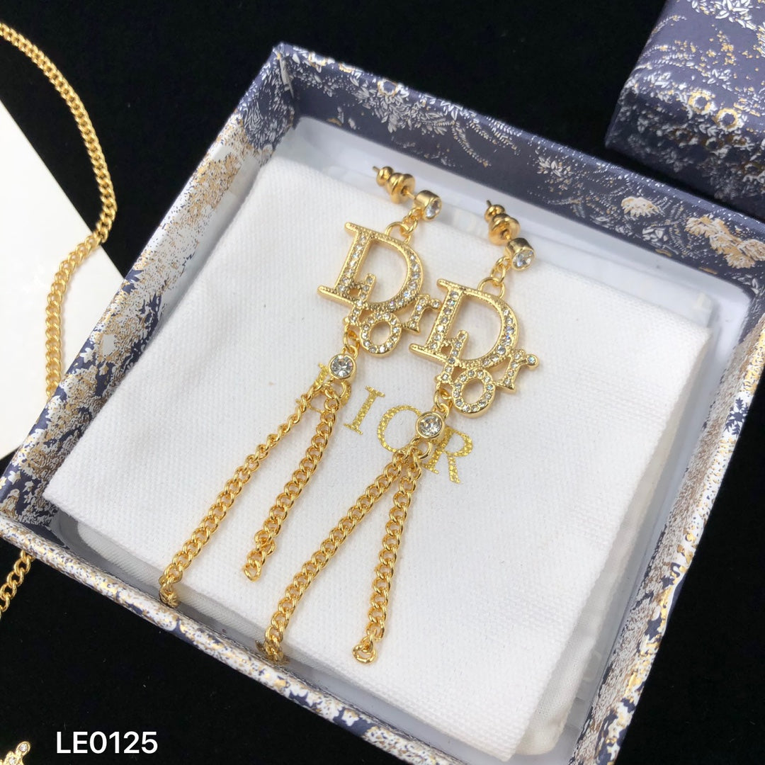 1YD51XDE Stylish  Earrings  Necklaces