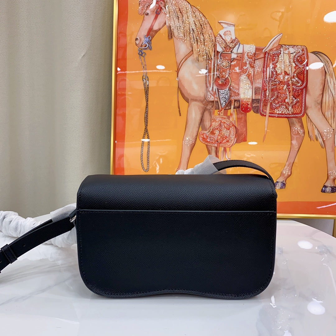 155NH8BDE Stylish leather bag