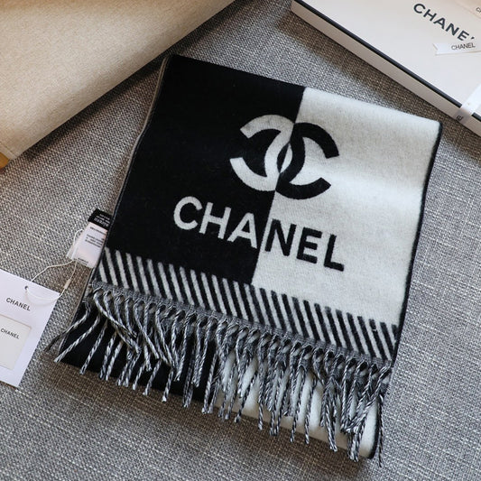 175RC14WDE Stylish Winter Scarves