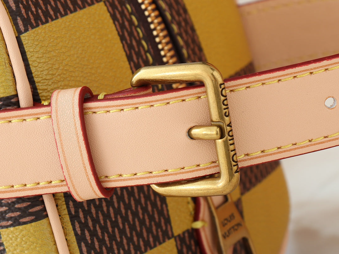 15RE69BDE Stylish leather bag