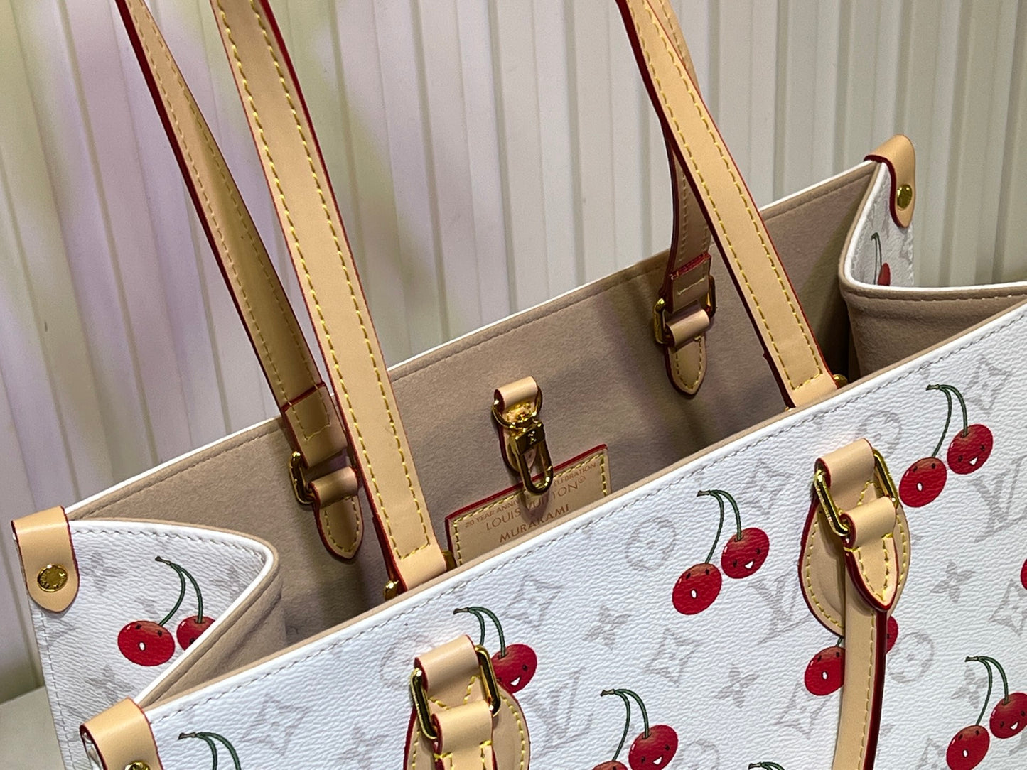 155NE14BDE Stylish leather bag