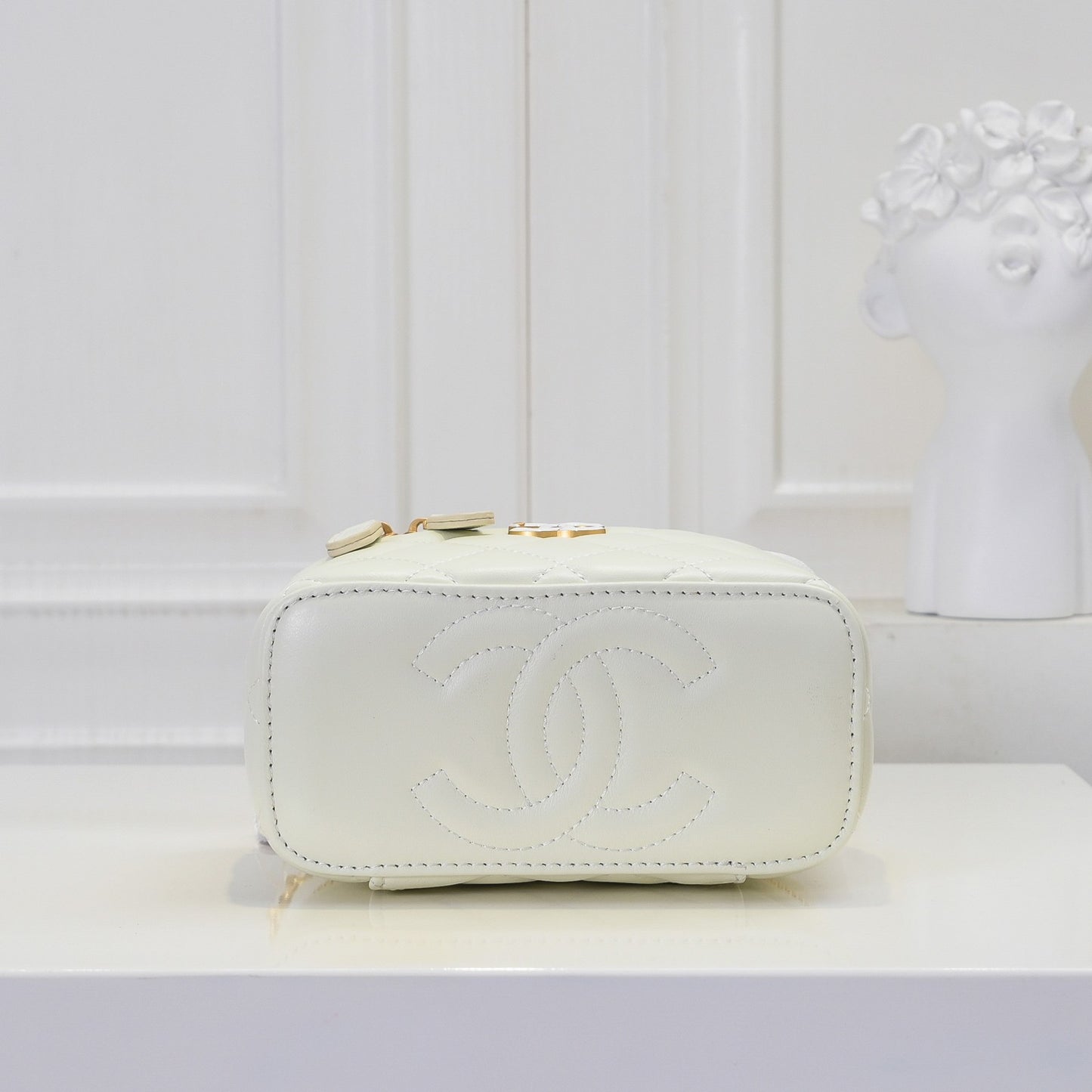 155XC32BDE Stylish leather bag