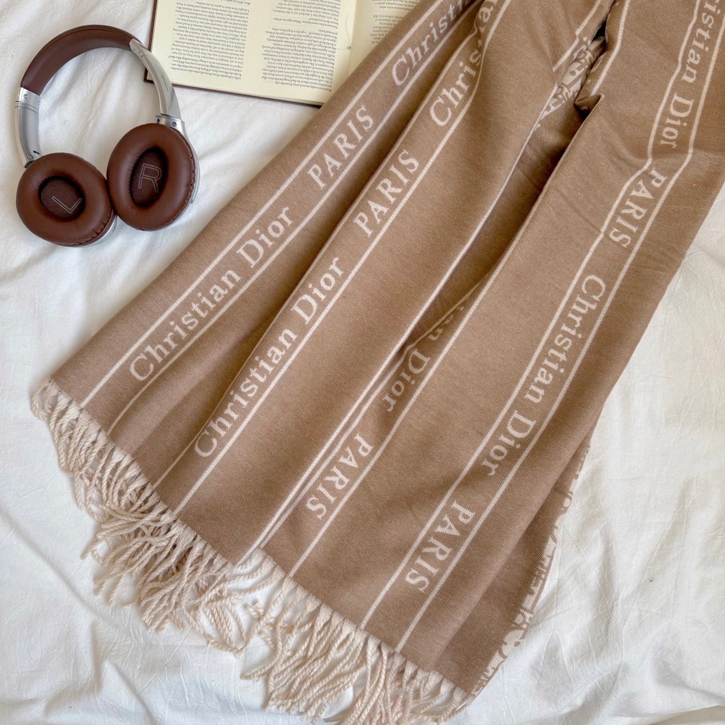 185ZD59WDE Stylish Winter Scarves