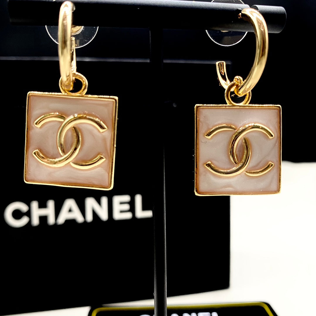 1NC99EDE Stylish Earrings