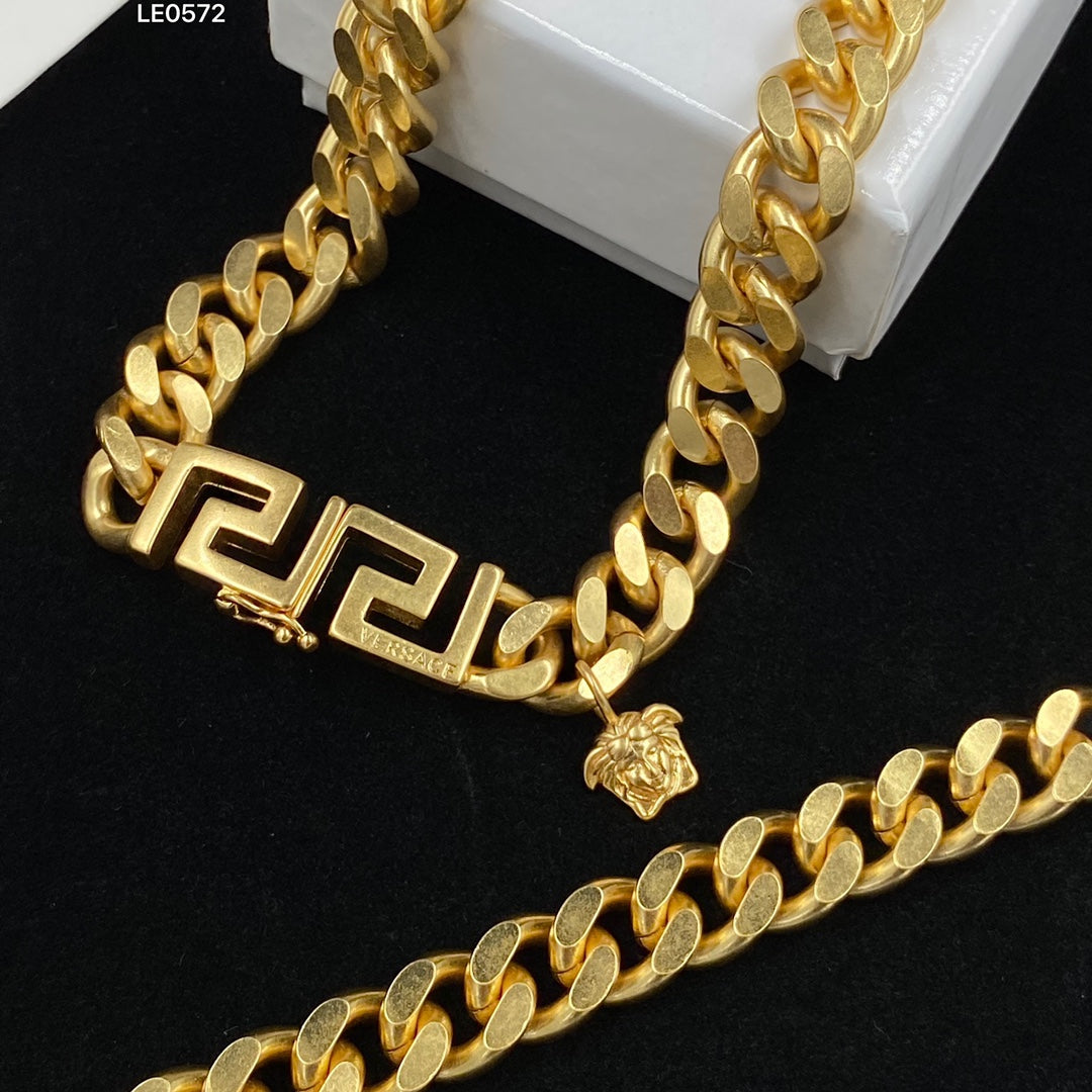 175RV61XDE Stylish Necklaces .  Bracelets