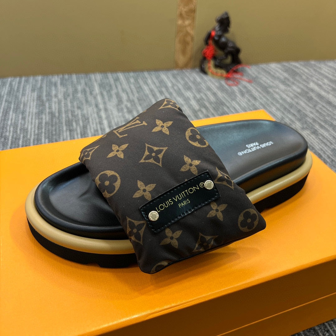 5XE118ZDE Stylish leather quality Slippers