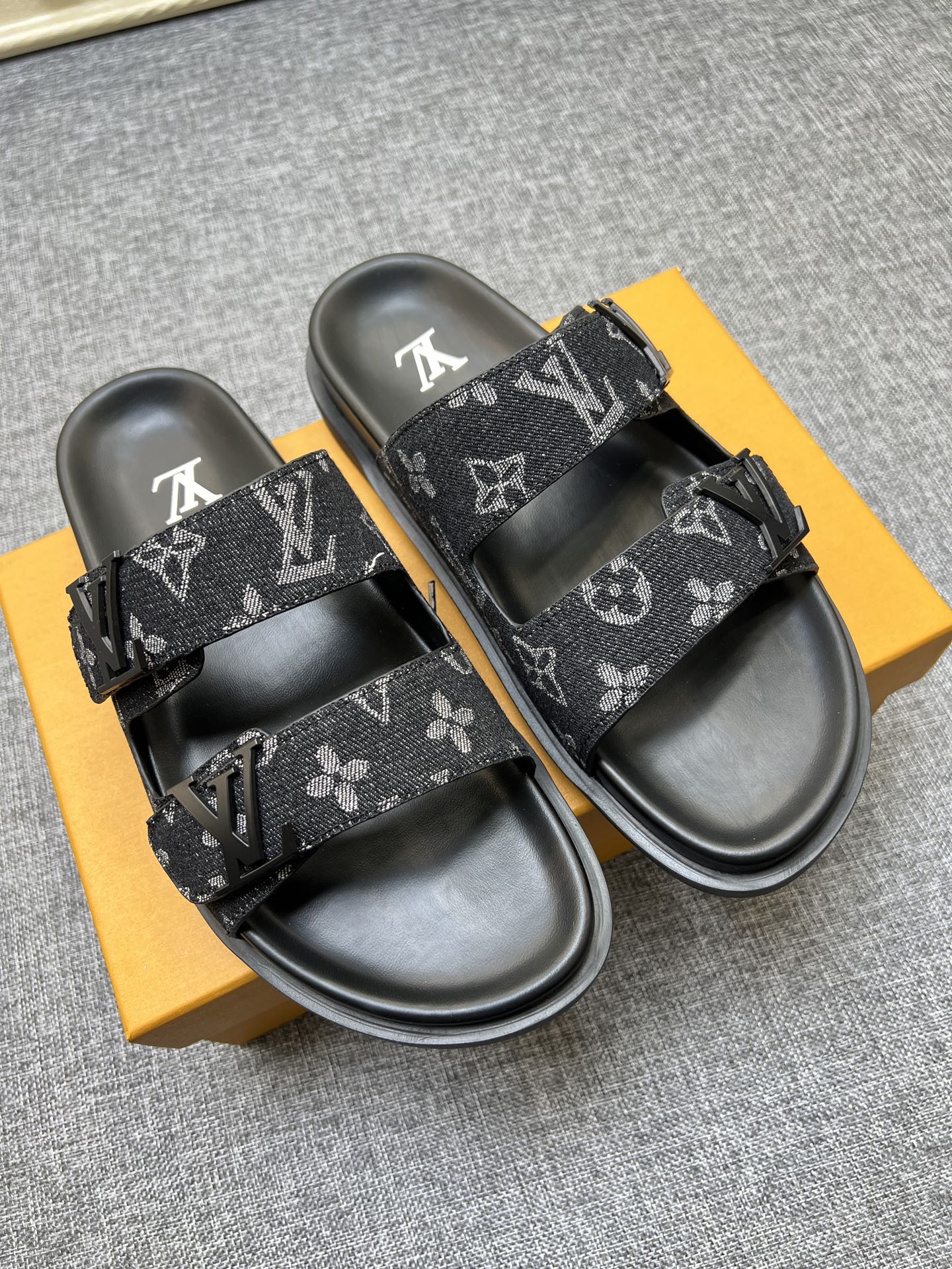 535RE2ZDE Stylish Slippers shoes