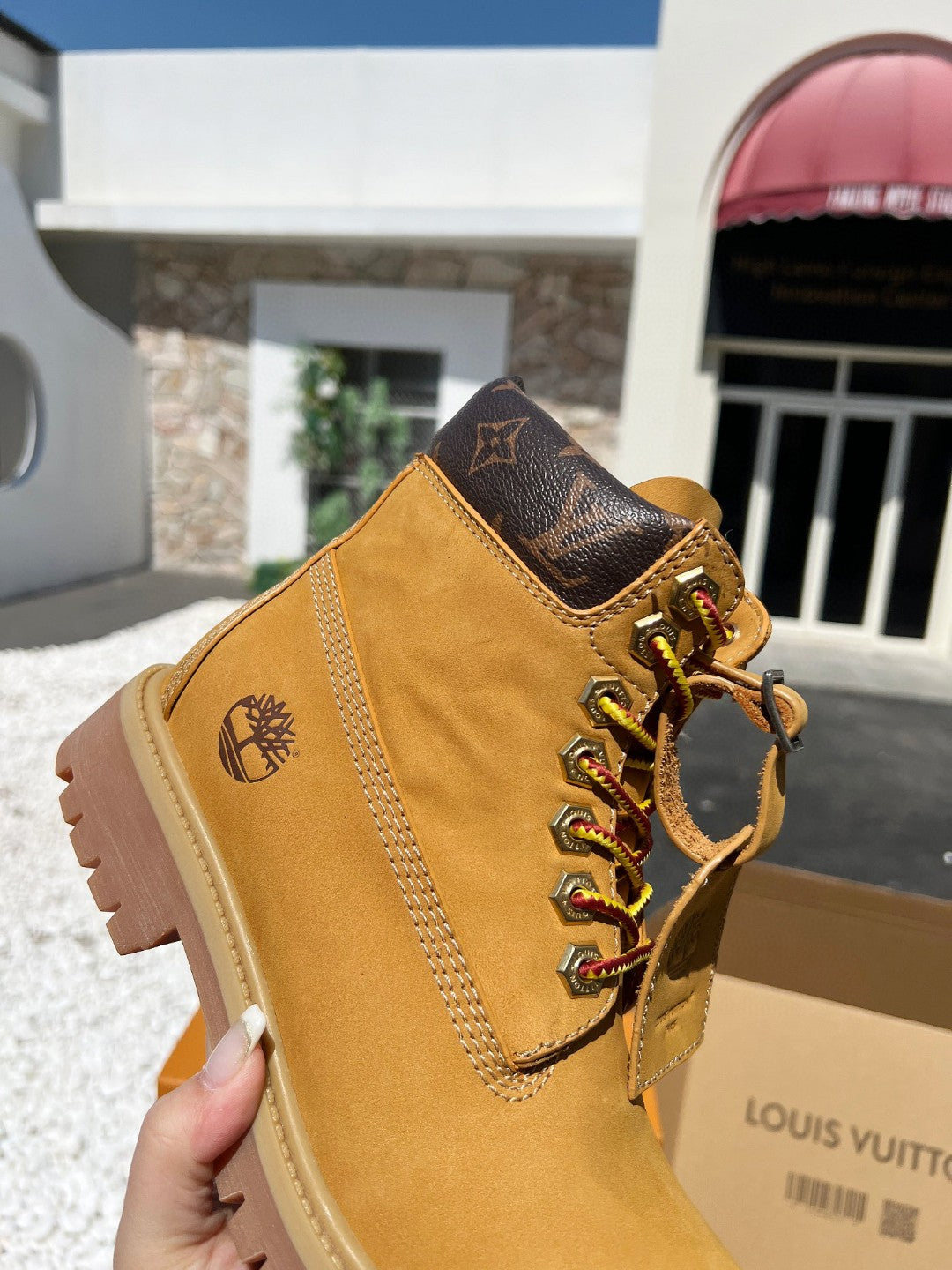 265BE21ZDE Stylish leather boot
