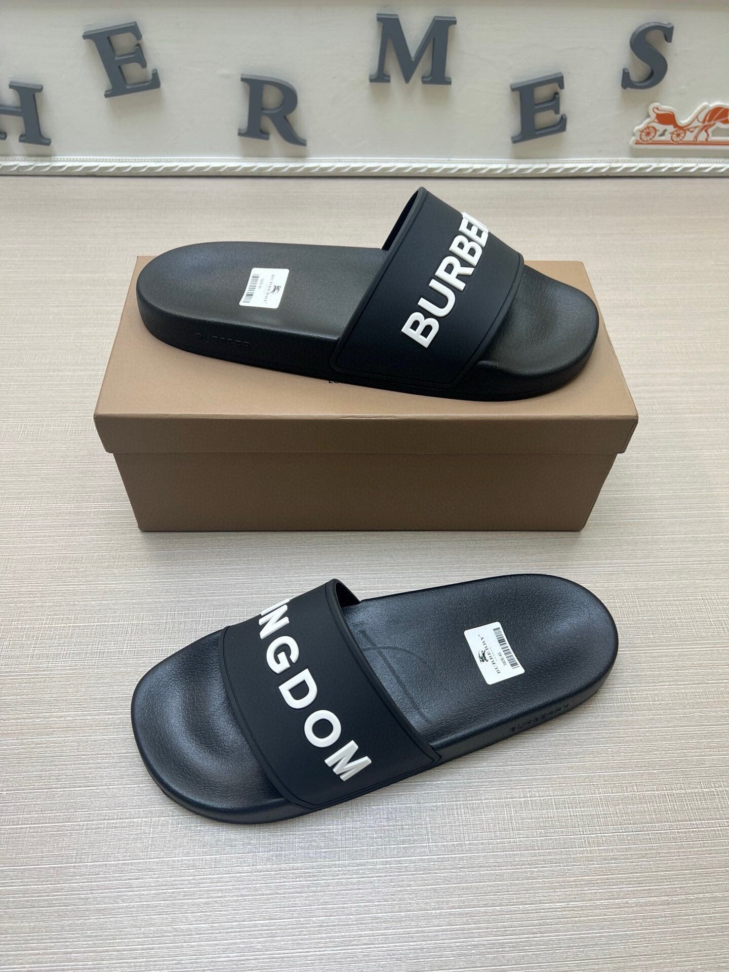 535ZR251ZDE Stylish Slippers