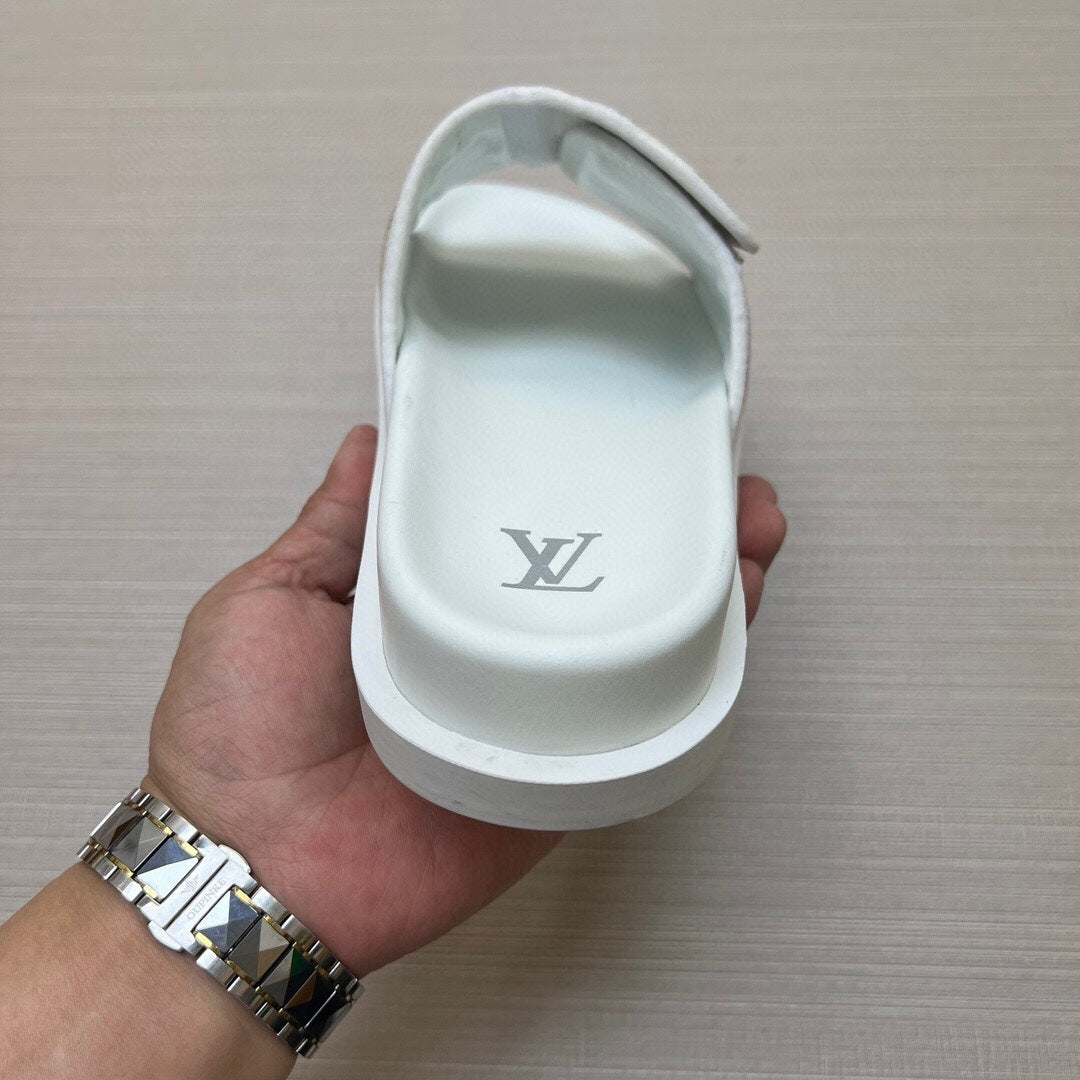 5WE245ZDE Stylish Slippers