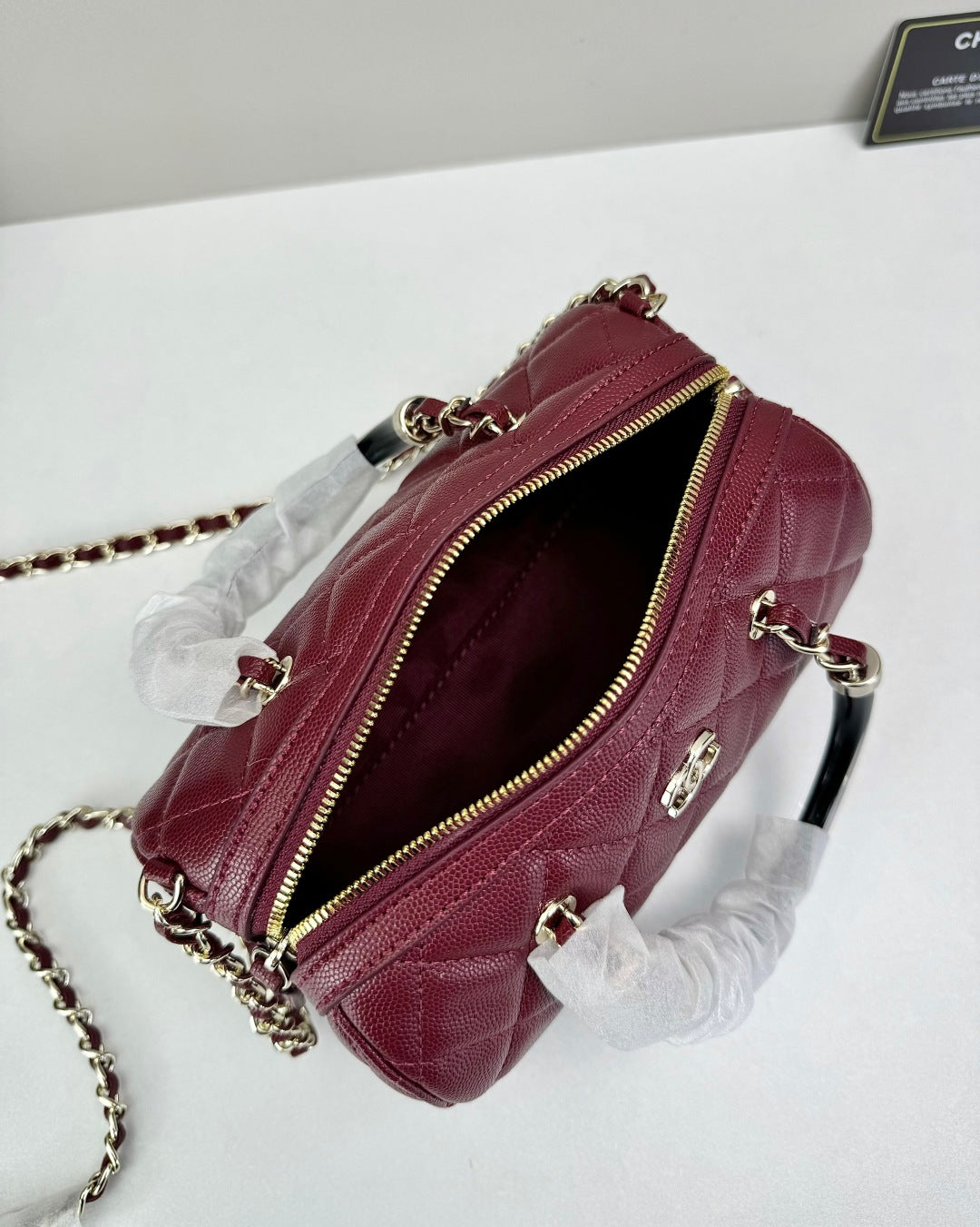 15RC55BDE Stylish leather bag