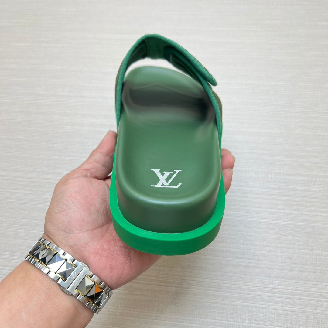 54E14ZDE Stylish slippers