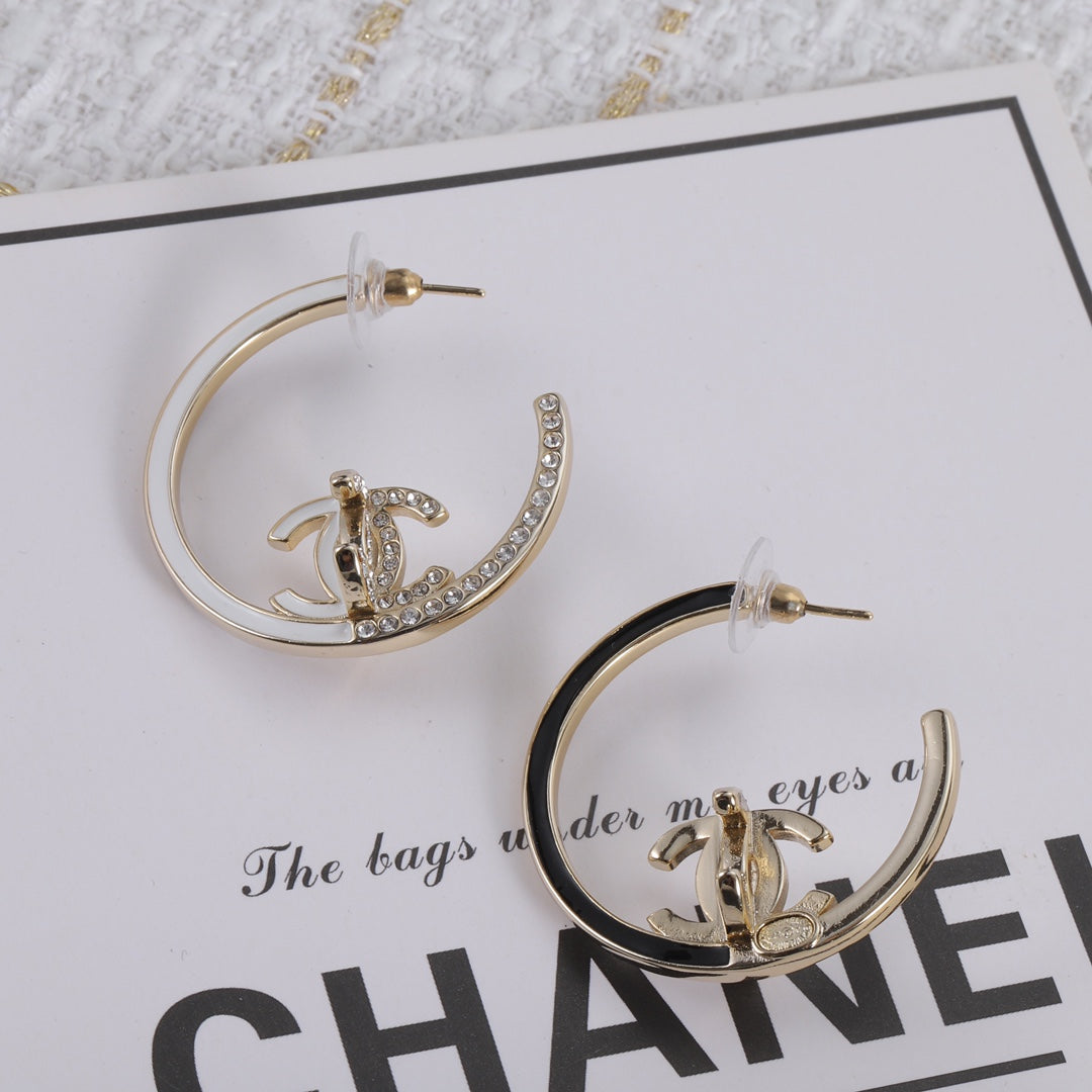 14C371EDE Stylish Earrings