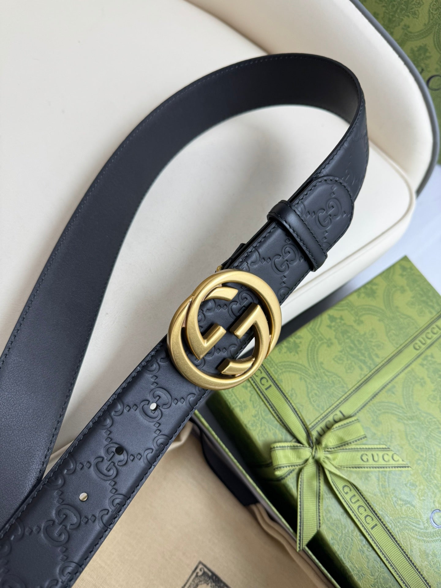 155RB241PUE Stylish High quality belt With full package