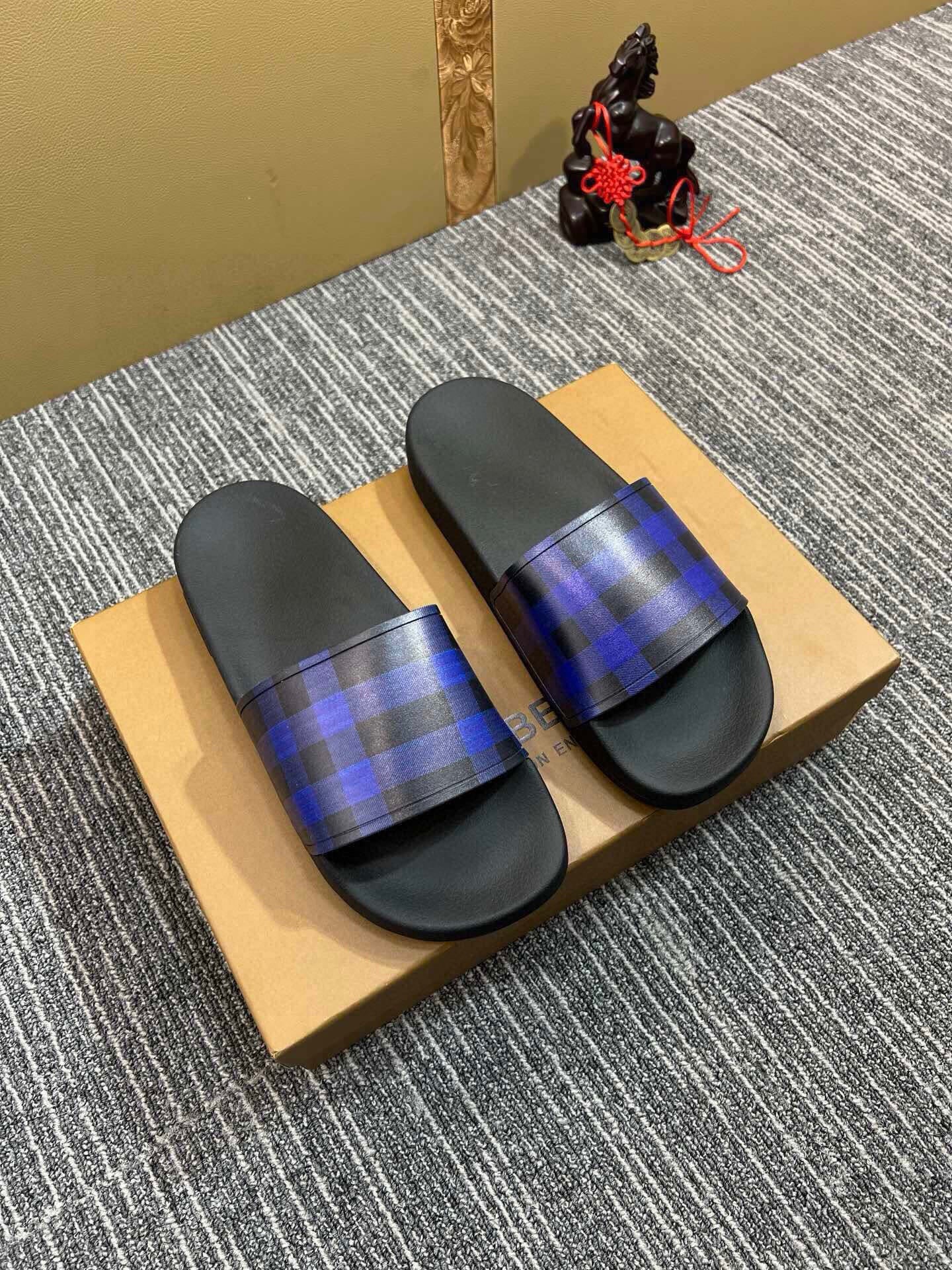 535ZR258ZDE Stylish Slippers