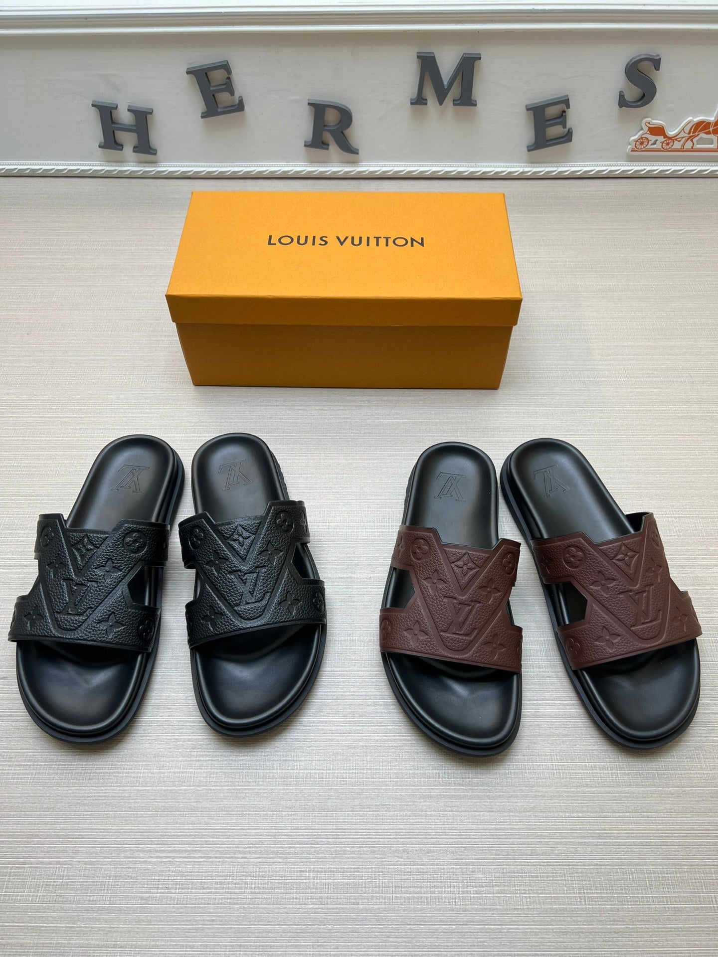 54E68ZDE Stylish slippers