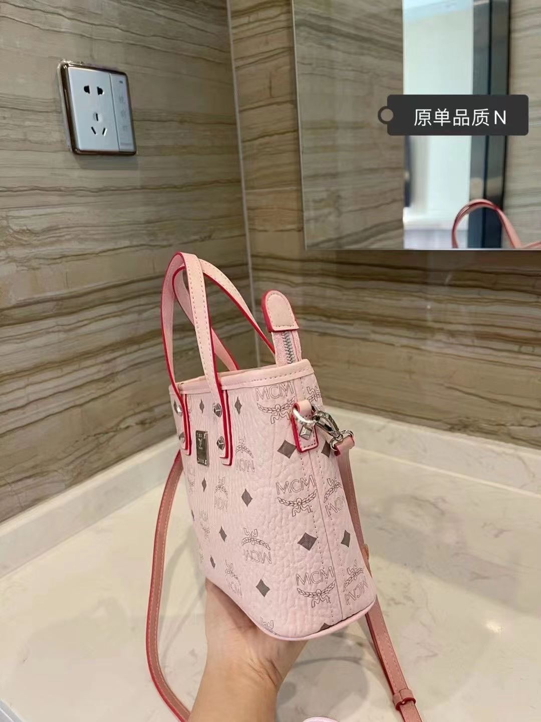 2XM333BDE Stylish leather bag 