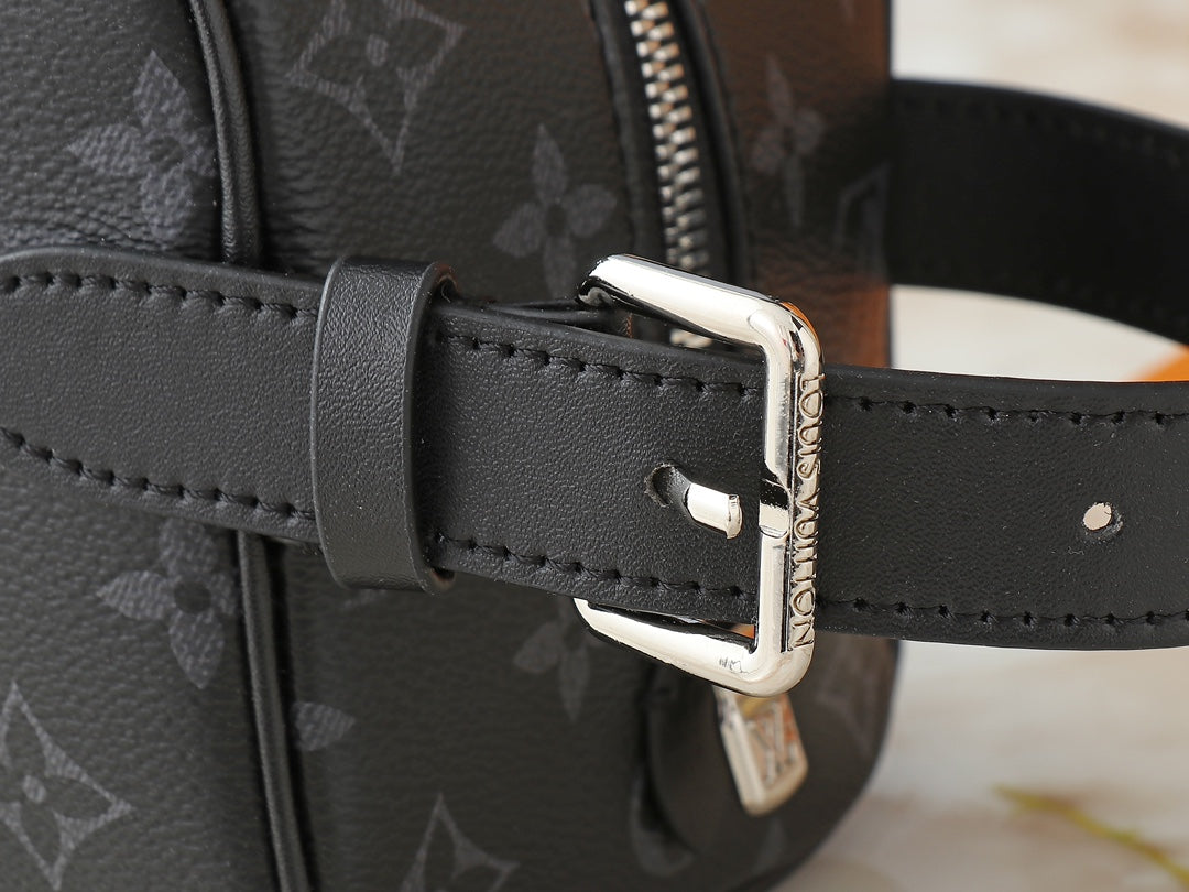 15RE69BDE Stylish leather bag