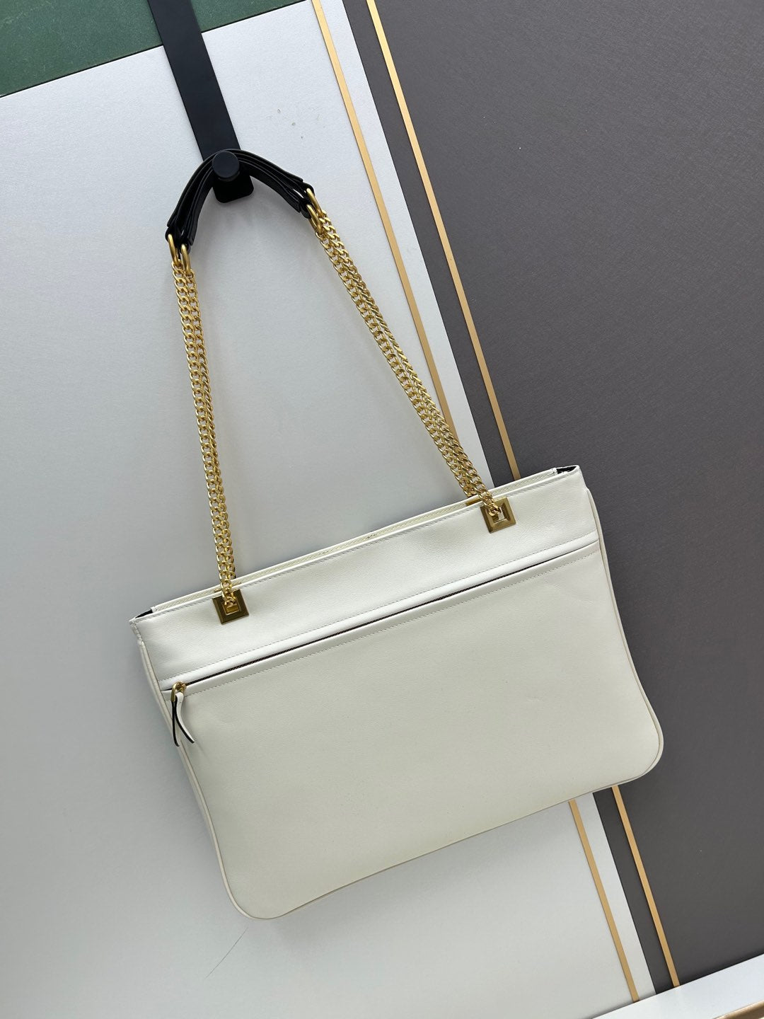 2WVL47BDE Stylish leather bag