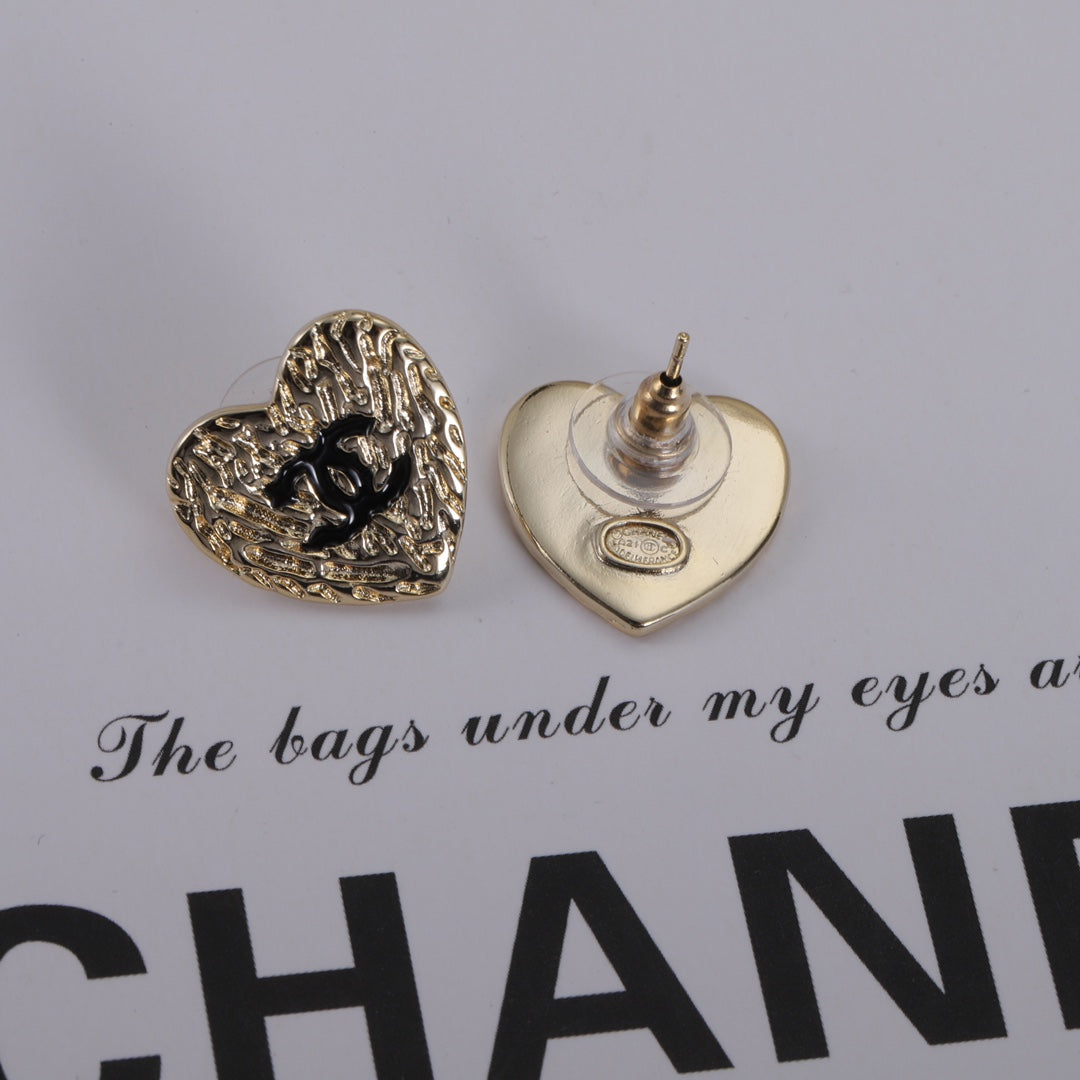 14C11EDE Stylish Earrings