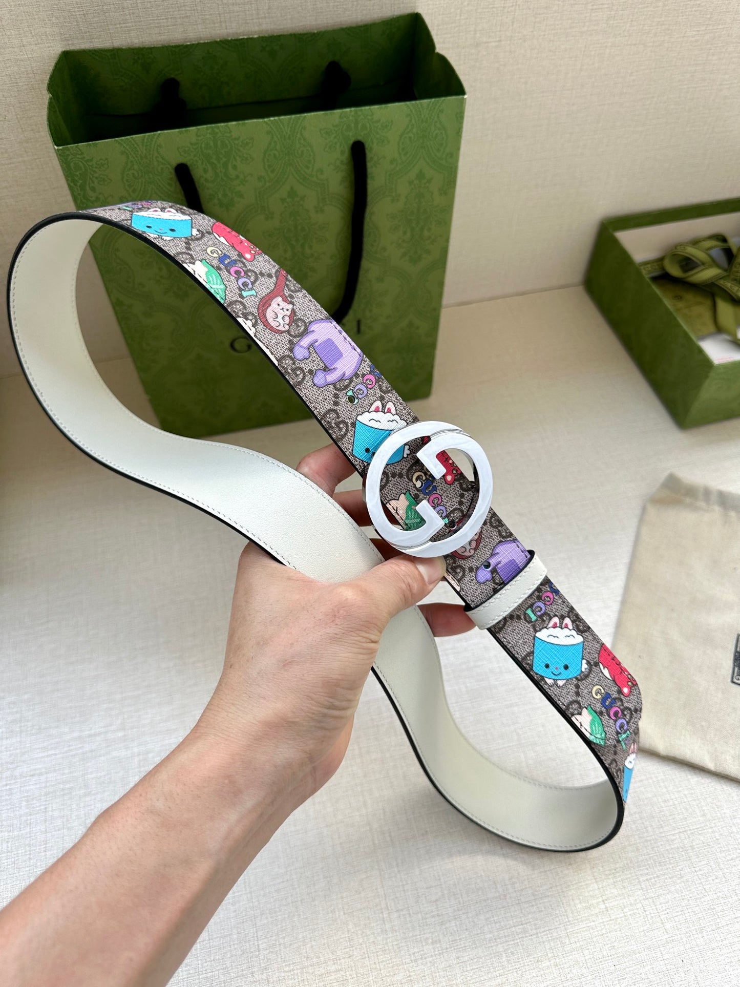 155RB208PDE Stylish  High quality belt With full package