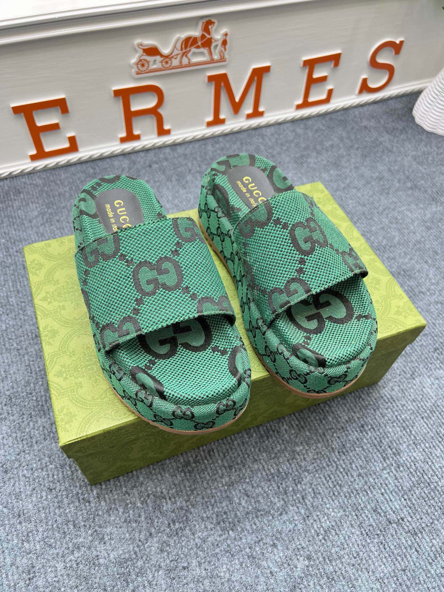 54B122ZDE Stylish slippers  Sole thickness 5.5cm