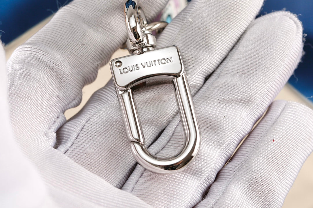3RE9ADE Stylish key closure