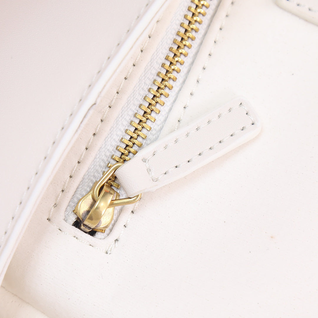 4XSL29BDE Stylish leather bag 