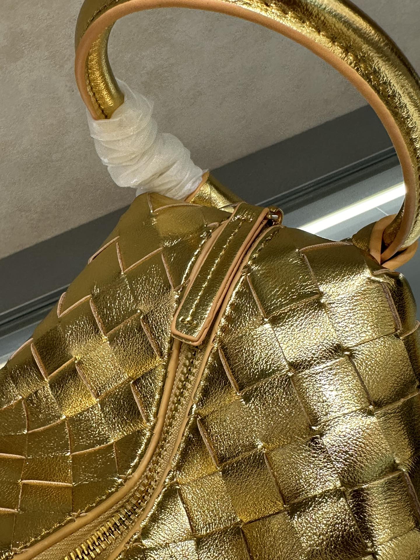 1XA84BDE Stylish leather bag