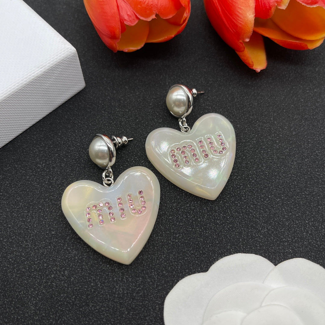 14A516EDE Stylish Earrings