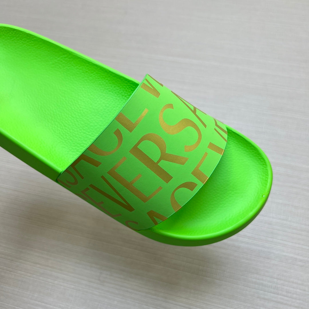 54V108ZDE Stylish slippers