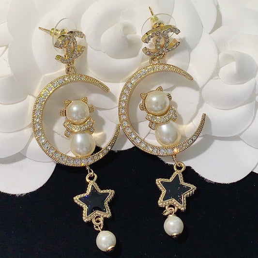 1YC139WDE Stylish Earrings