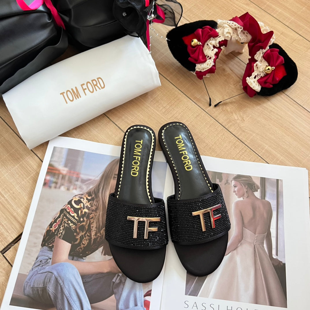 14A89ZDE Stylish Slippers