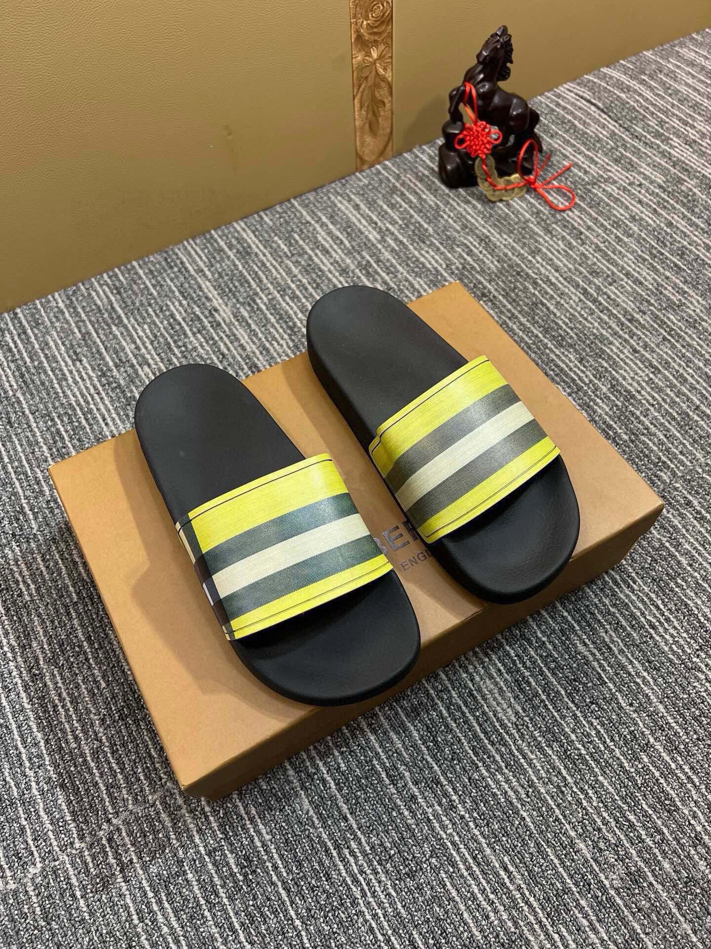 535ZR258ZDE Stylish Slippers
