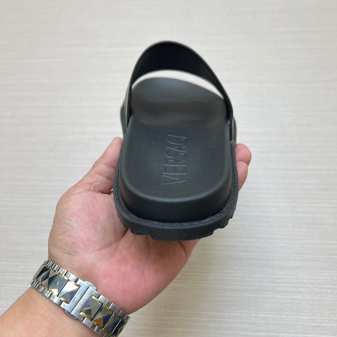 54V54ZDE Stylish slippers
