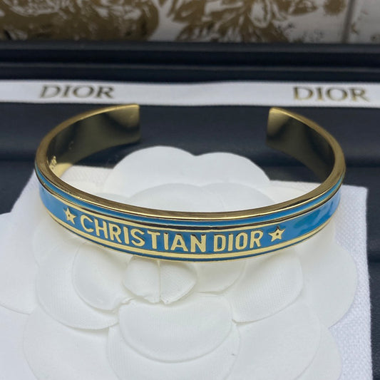 1YD469KDE Stylish Bracelets