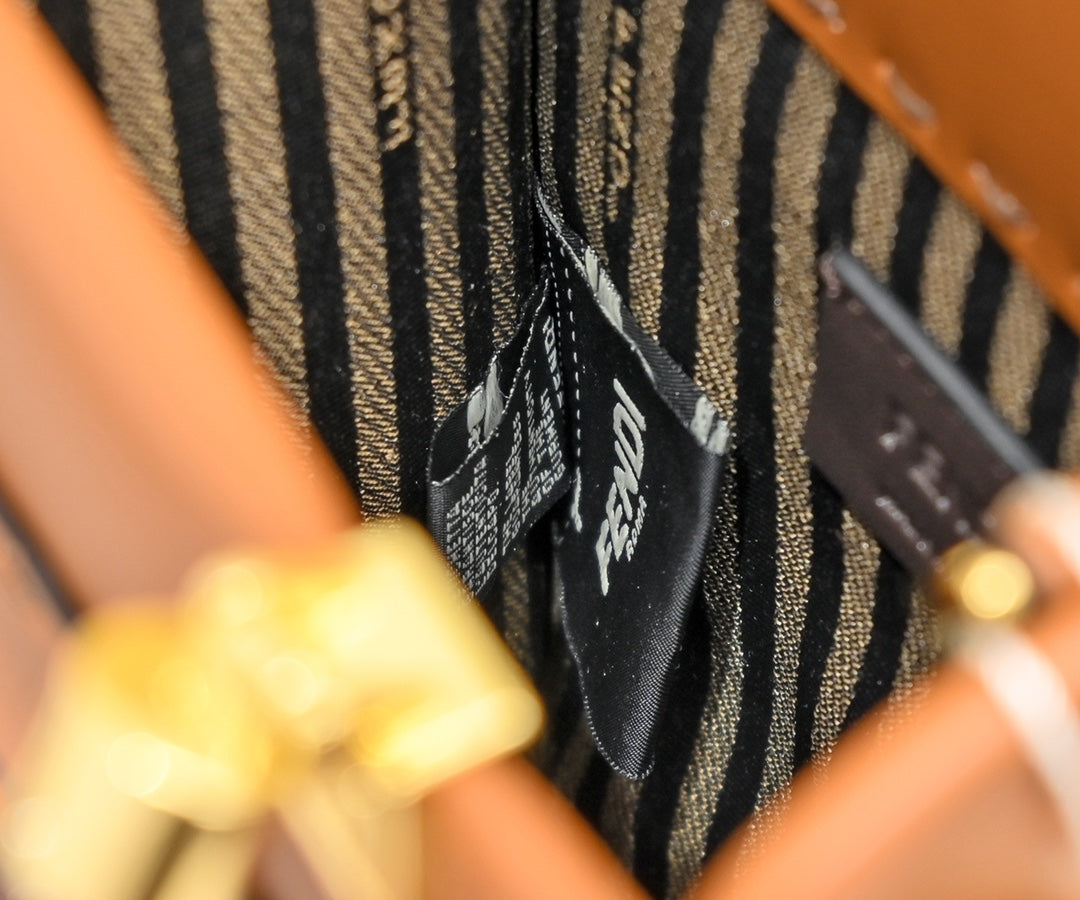 2XF288BDE Stylish leather bag 