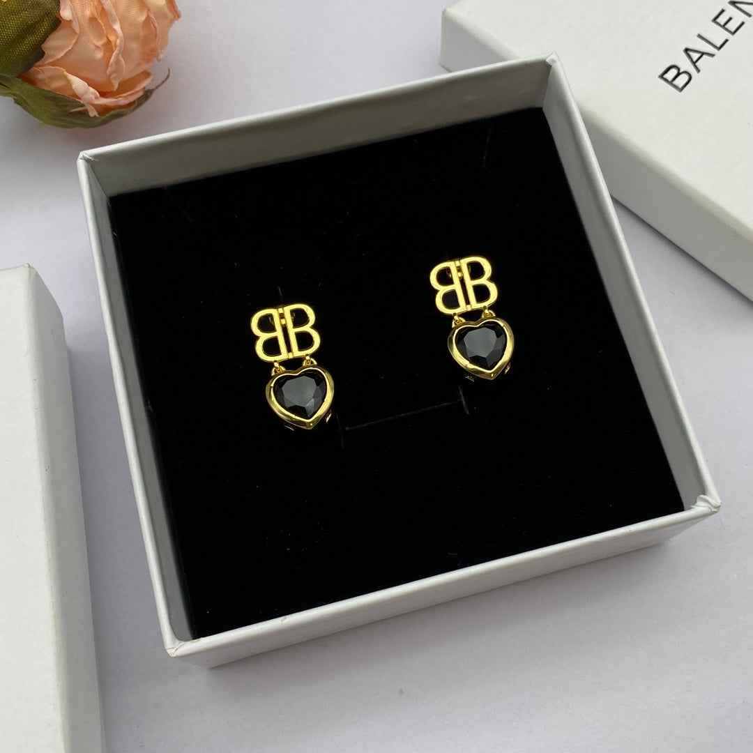 1YJ440EDE Stylish Earrings