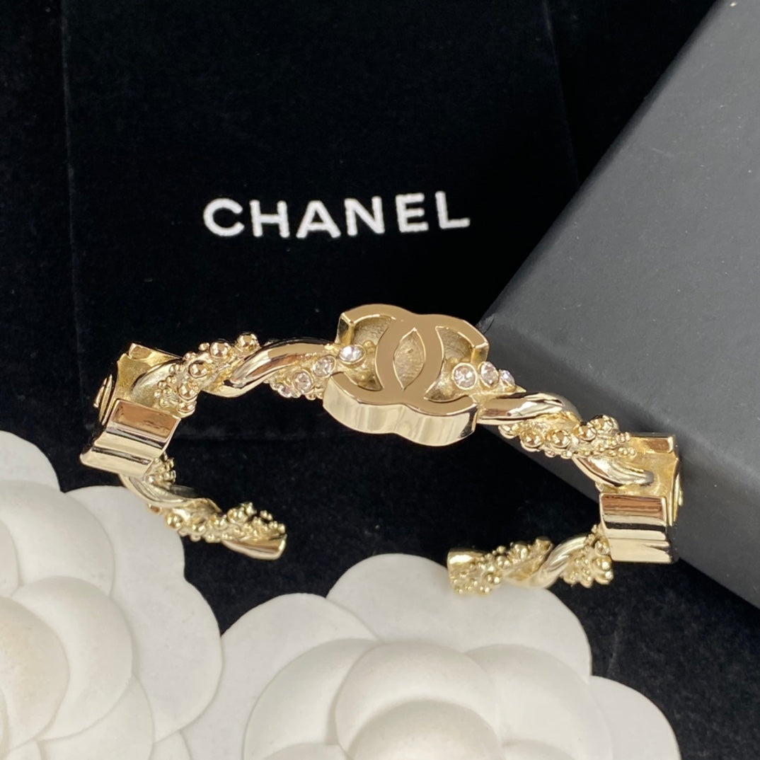 1XC578KDE Stylish Bracelets